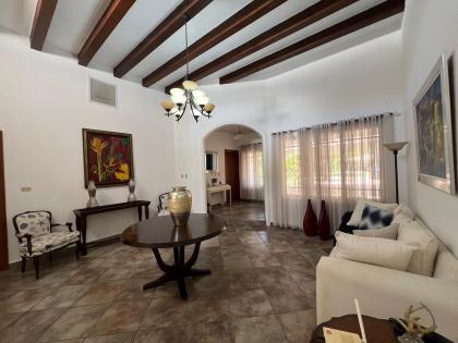 VENDO VILLA EN METRO COUNTRY CLUB