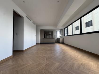 ALQUILO MODERNO APARTAMENTO EN PIANTINI